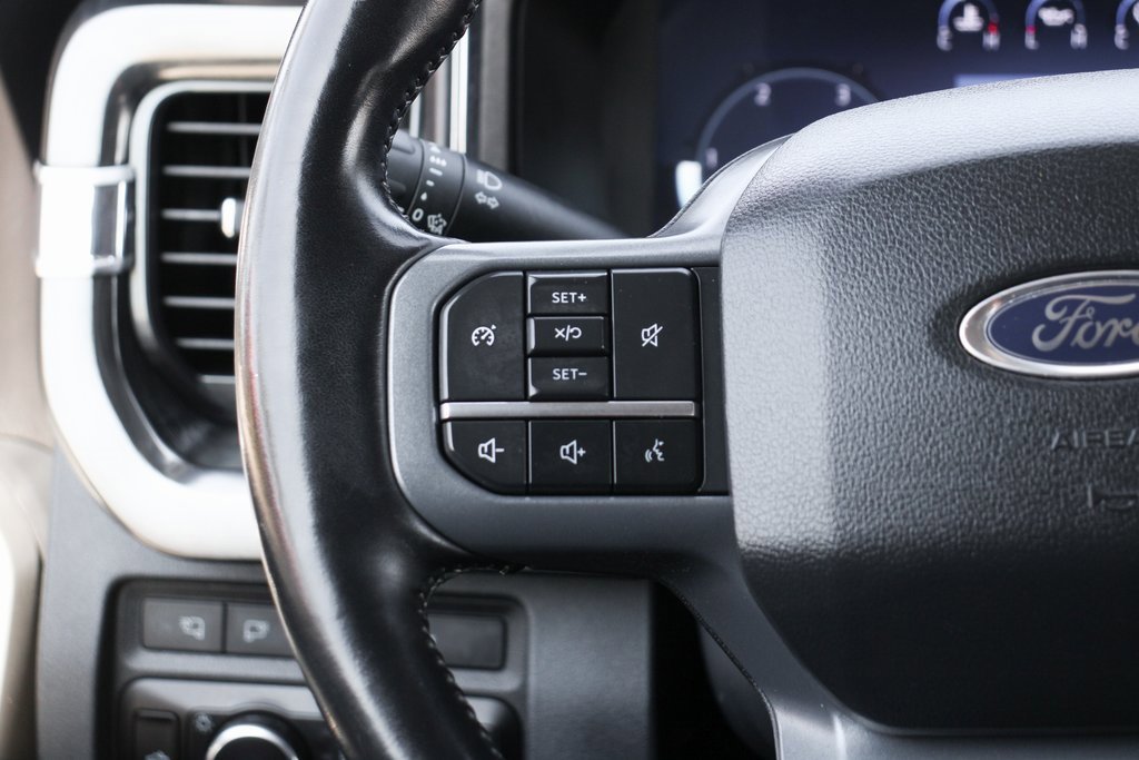 Used 2023 Ford F250 Lariat w/ Black Appearance Package image 24