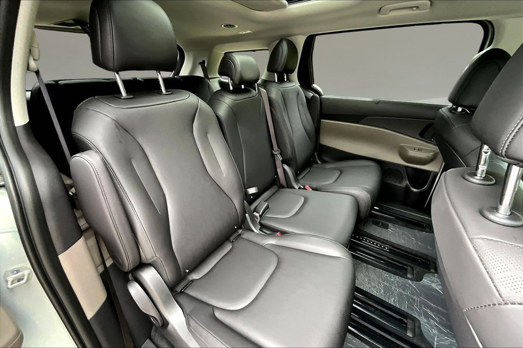 New 2027 Kia Carnival SX FWD image 10