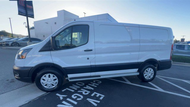 Used 2024 Ford Transit 250 Low Roof w/ Exterior Upgrade Package image 5