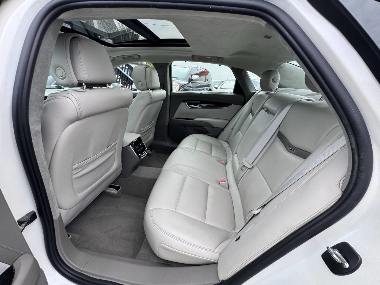 Used 2013 Cadillac XTS Platinum w/ Driver Assist Package image 12