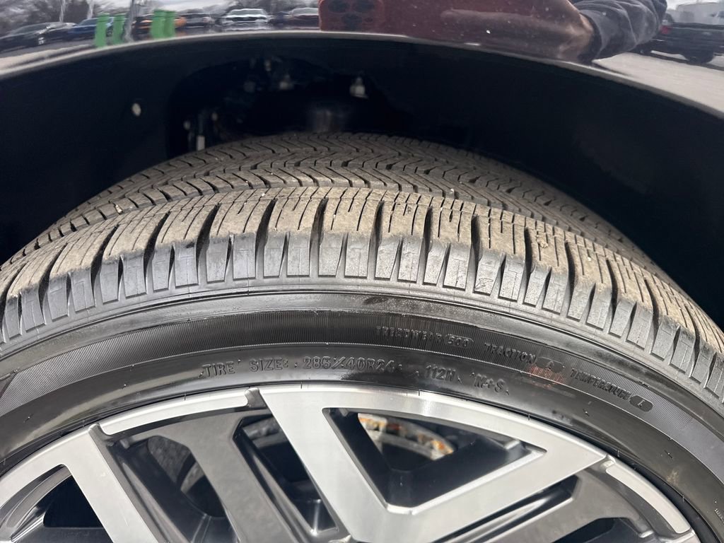 Used 2025 Ford Expedition Platinum w/ Platinum Ultimate Package image 28