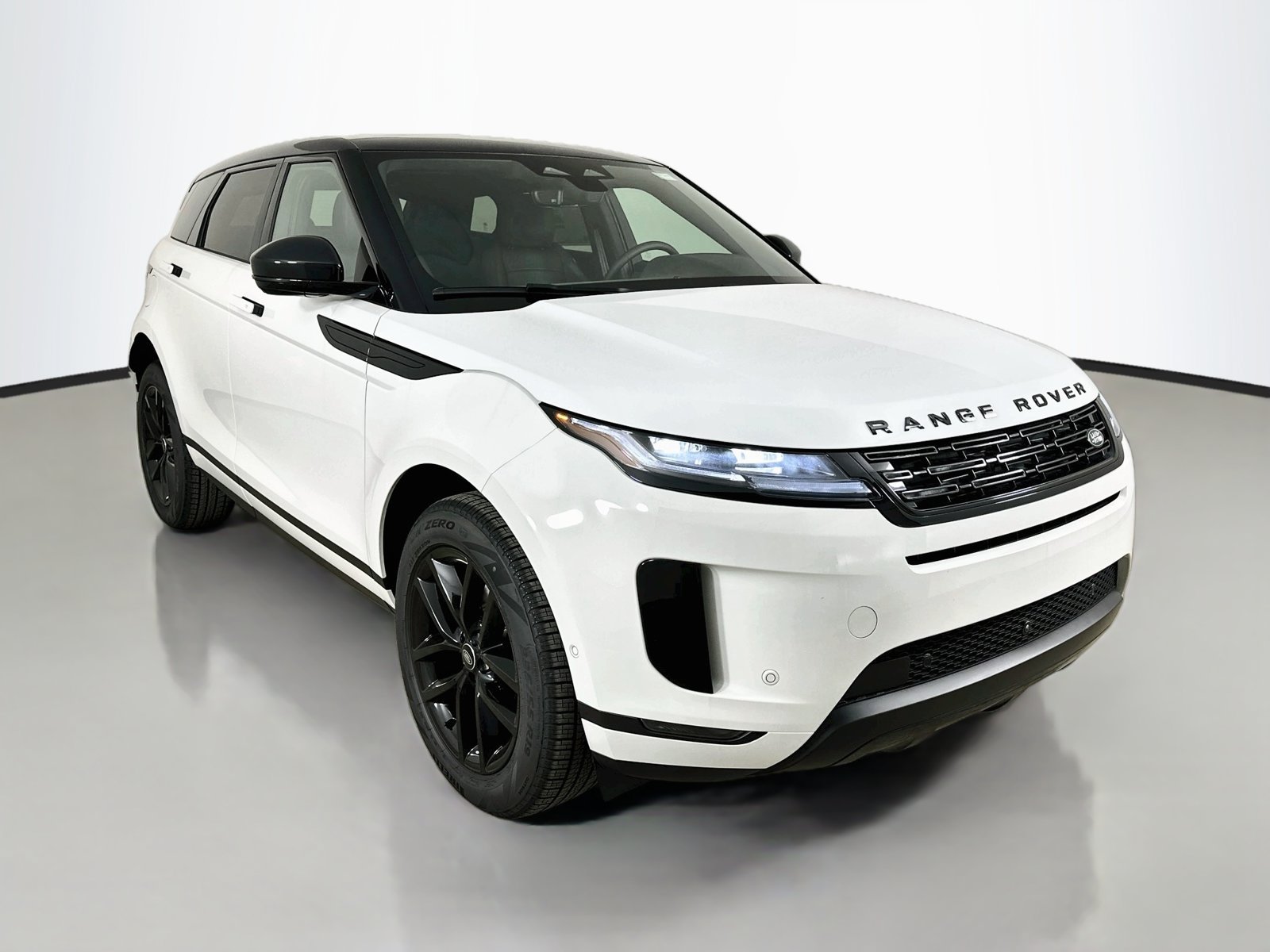 New 2026 Land Rover Range Rover Evoque S AWD/4WD image 3