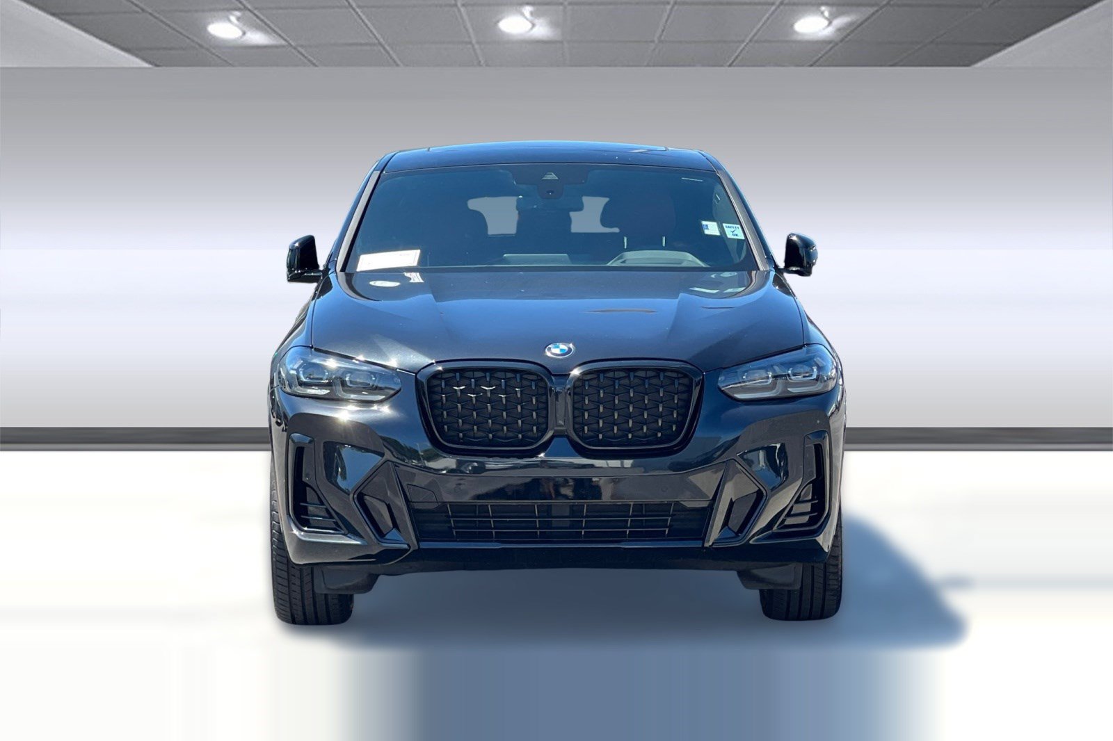 Used 2023 BMW X4 xDrive30i w/ M Sport Package AWD/4WD image 6