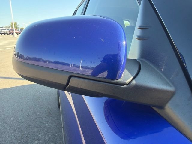 Used 2025 Hyundai Venue FWD image 5