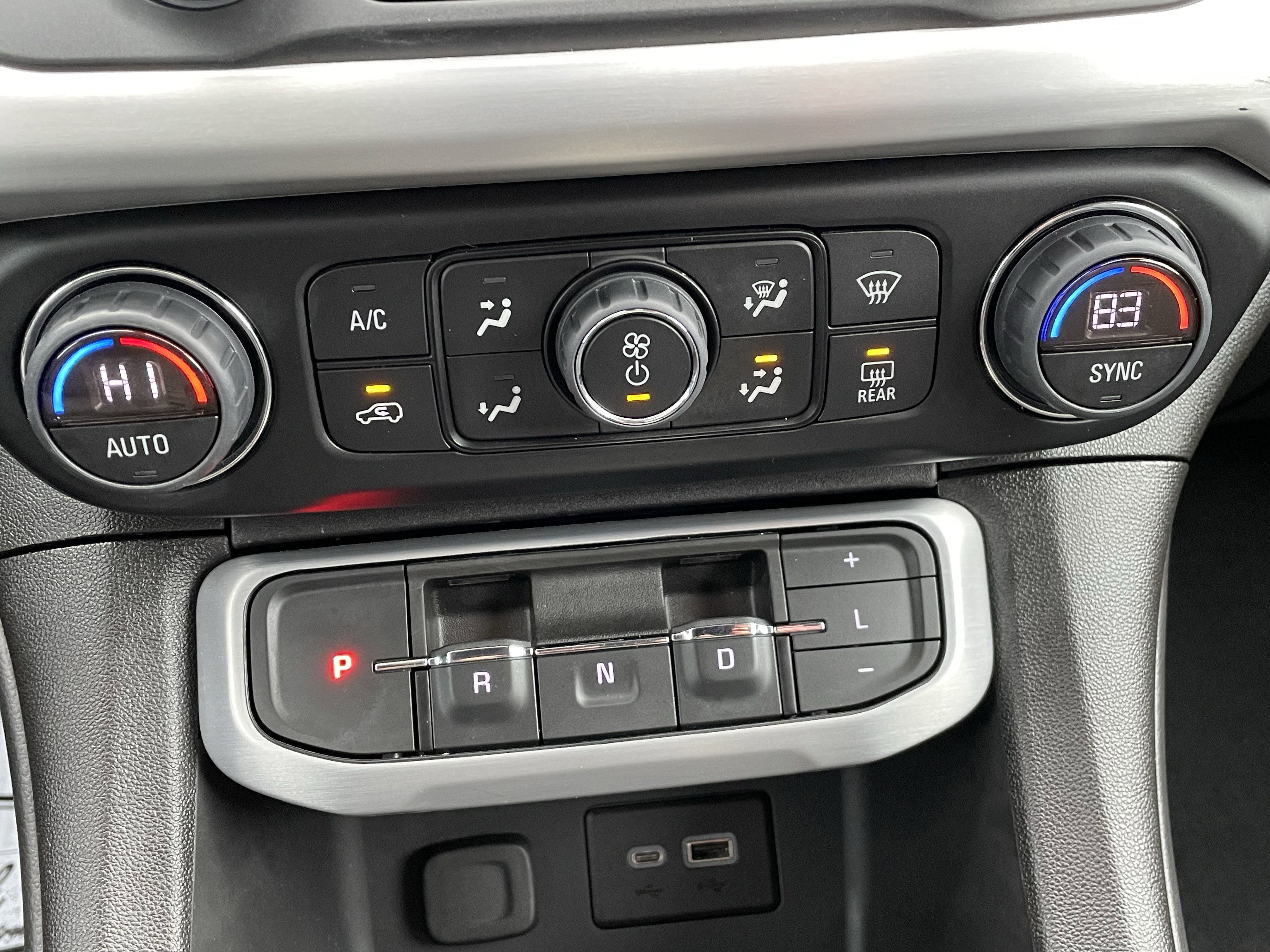 Used 2023 GMC Acadia SLE w/ Driver Convenience Package image 25