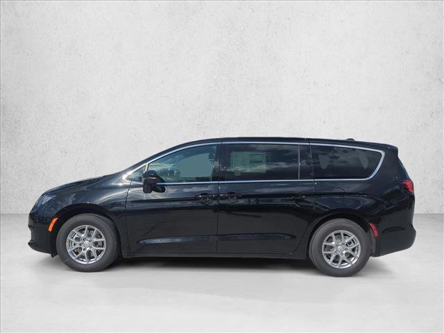 New 2026 Chrysler Voyager LX video 4