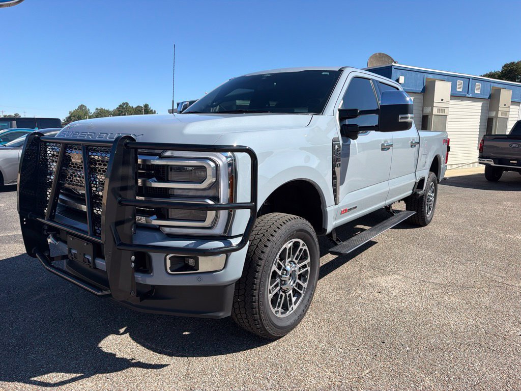 Used 2026 Ford F350 Platinum w/ Platinum Plus Package AWD/4WD image 1