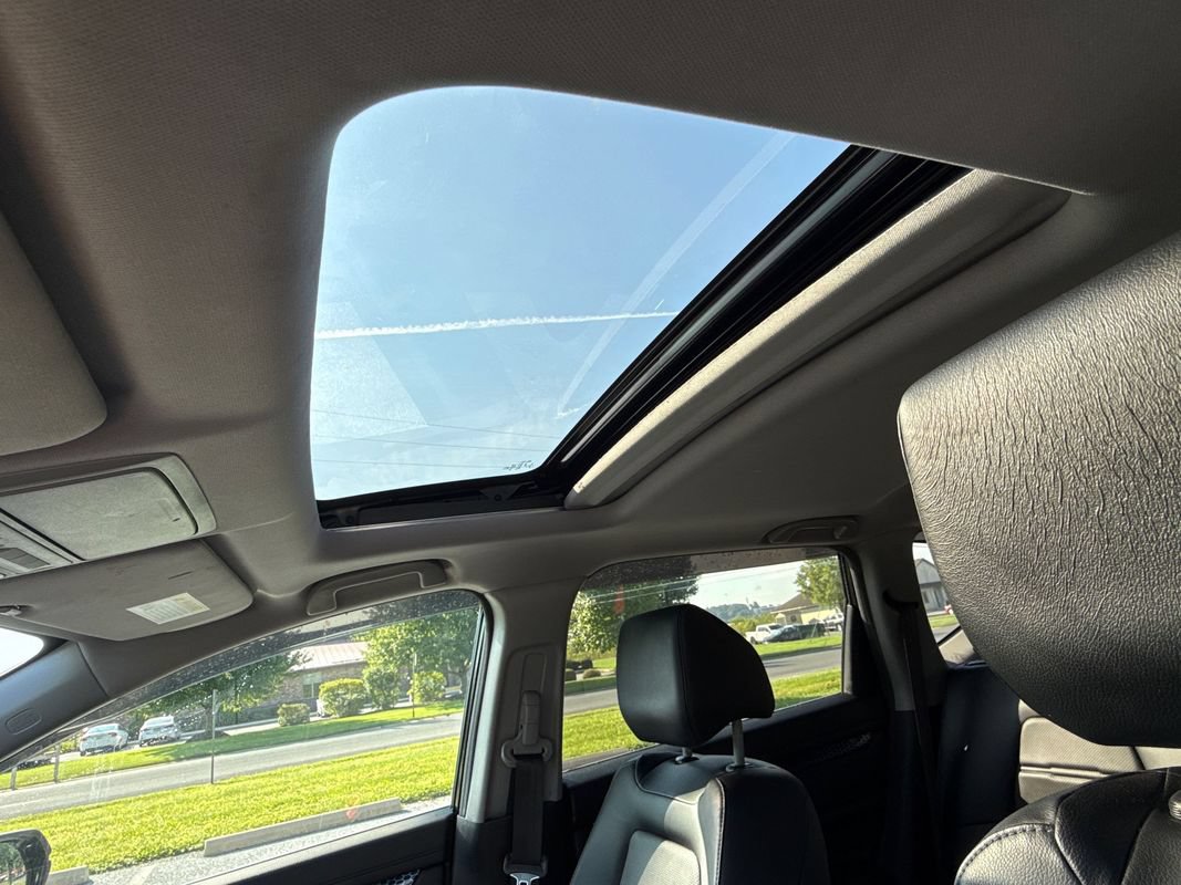 Used 2017 Honda CR-V Touring image 27