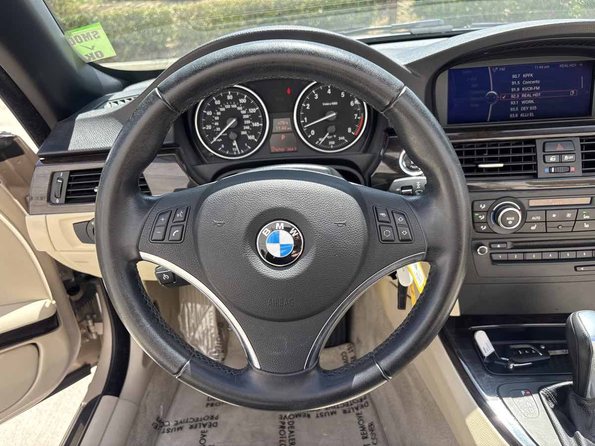 Used 2012 BMW 328i Convertible RWD image 19