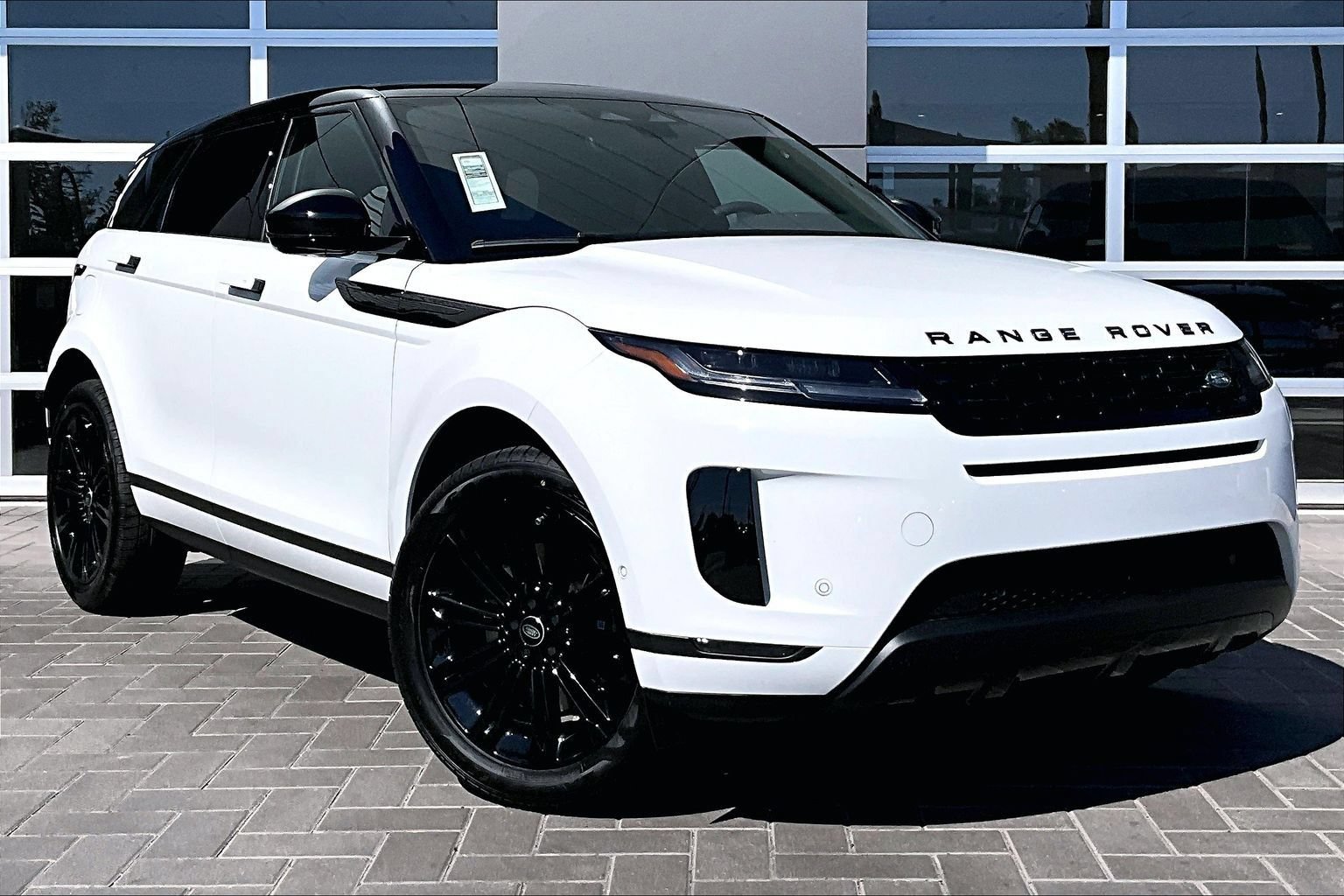 New 2026 Land Rover Range Rover Evoque S AWD/4WD image 2