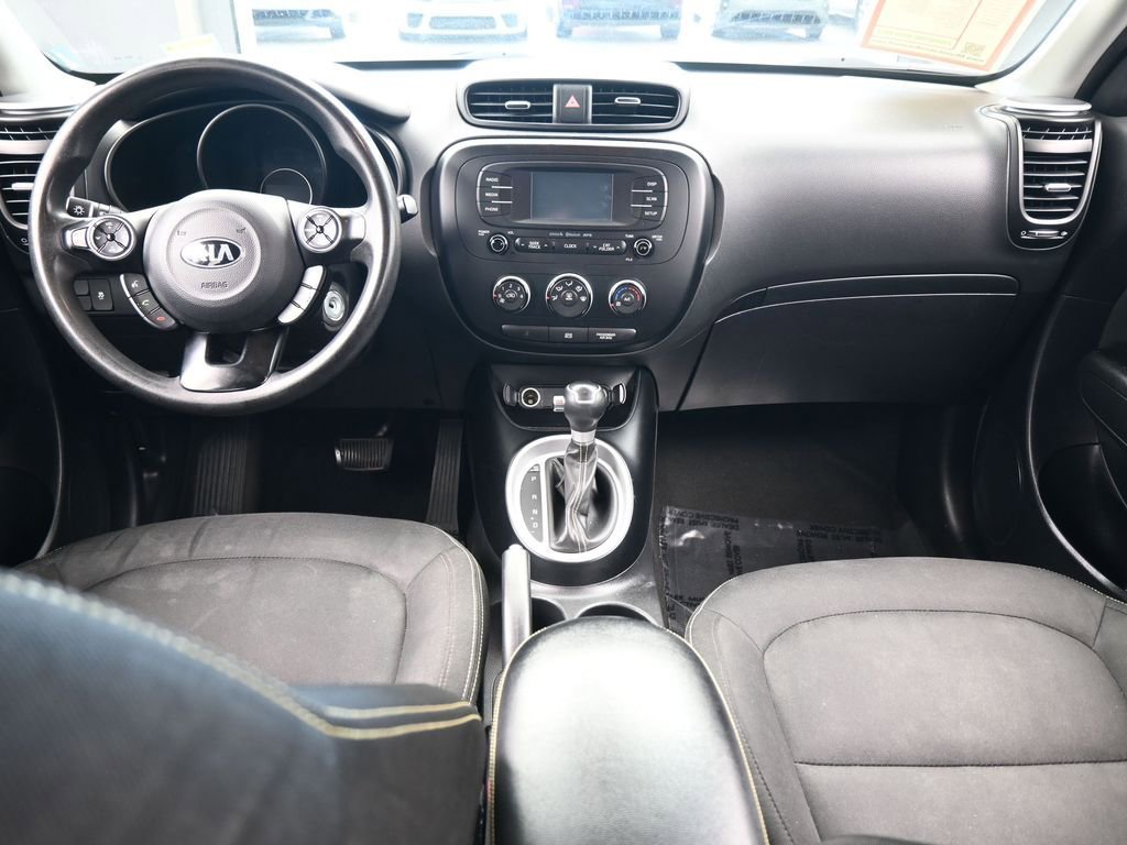 Used 2016 Kia Soul + image 34