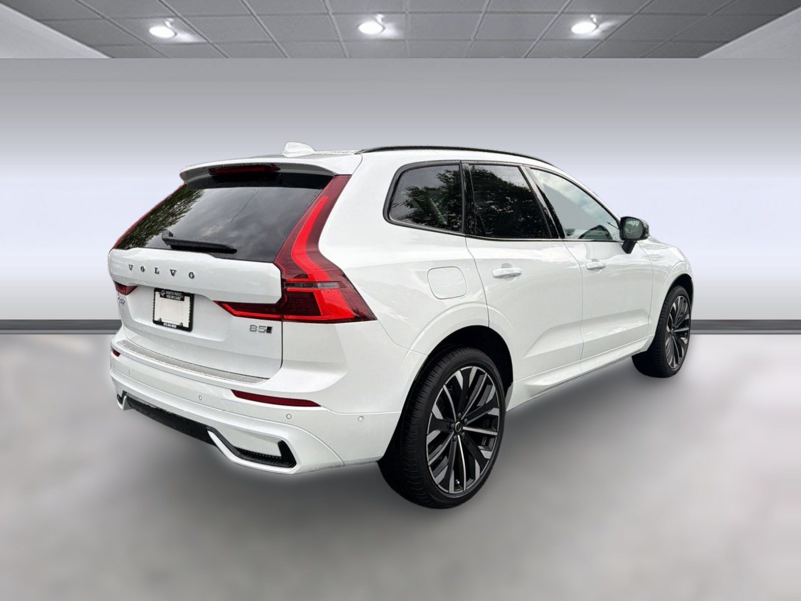 New 2027 Volvo XC60 B5 Ultra AWD/4WD image 9