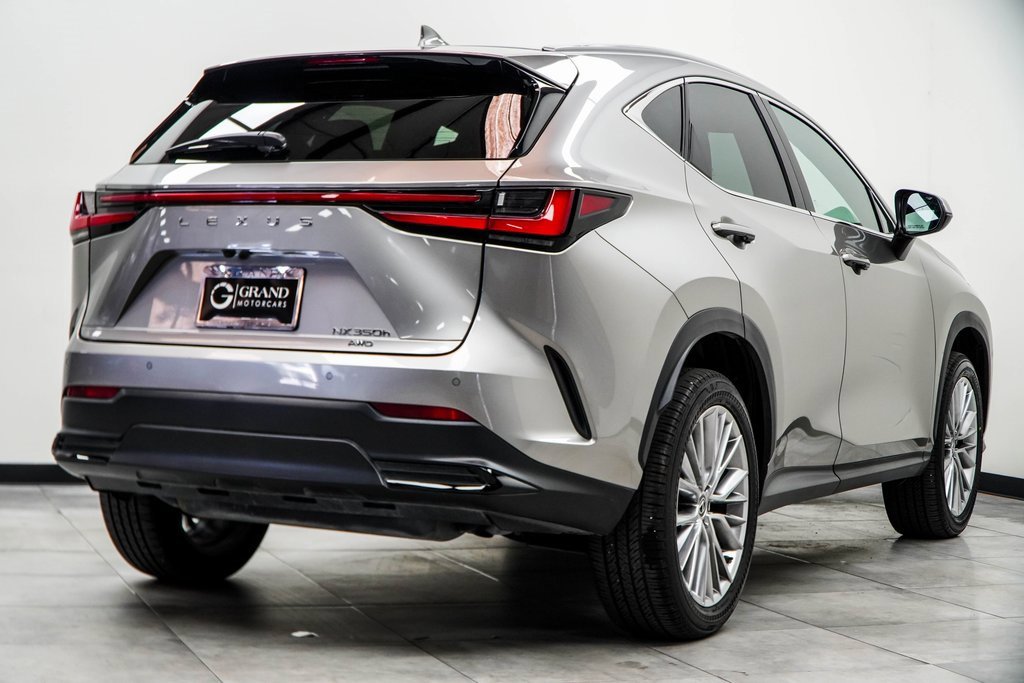 Used 2024 Lexus NX 300h AWD w/ Luxury Package image 12