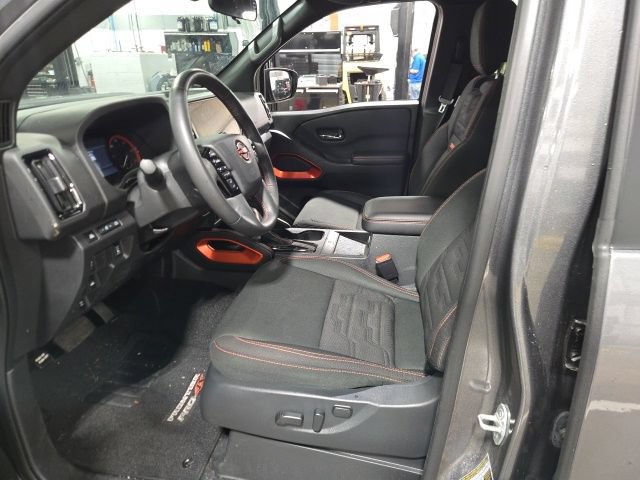 Used 2025 Nissan Frontier PRO-4X w/ Pro Convenience Package AWD/4WD image 14