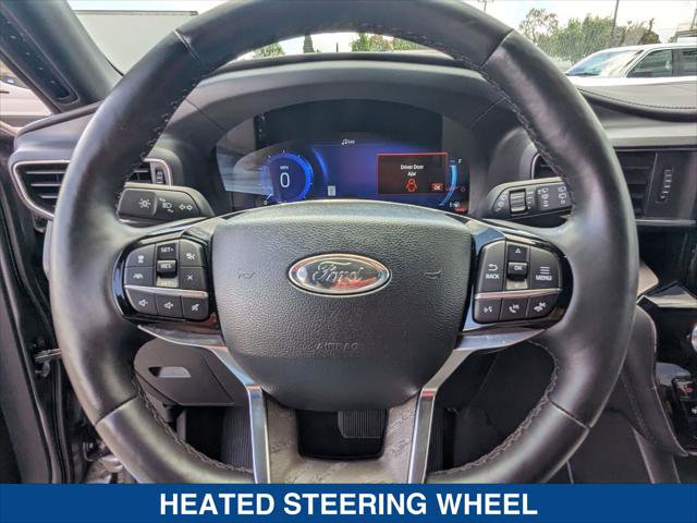 Used 2023 Ford Explorer Platinum w/ Technology Package image 13