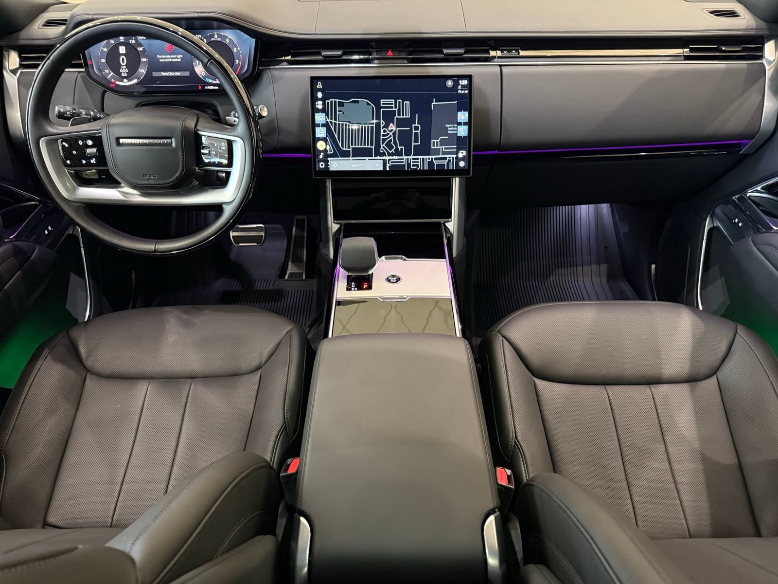 New 2025 Land Rover Range Rover Long Wheelbase SE AWD/4WD image 21
