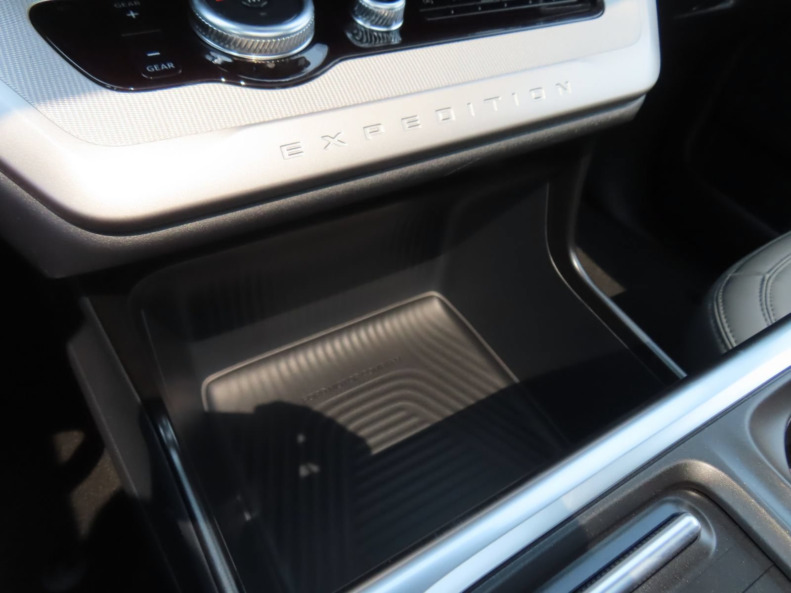 New 2026 Ford Expedition Active AWD/4WD image 17