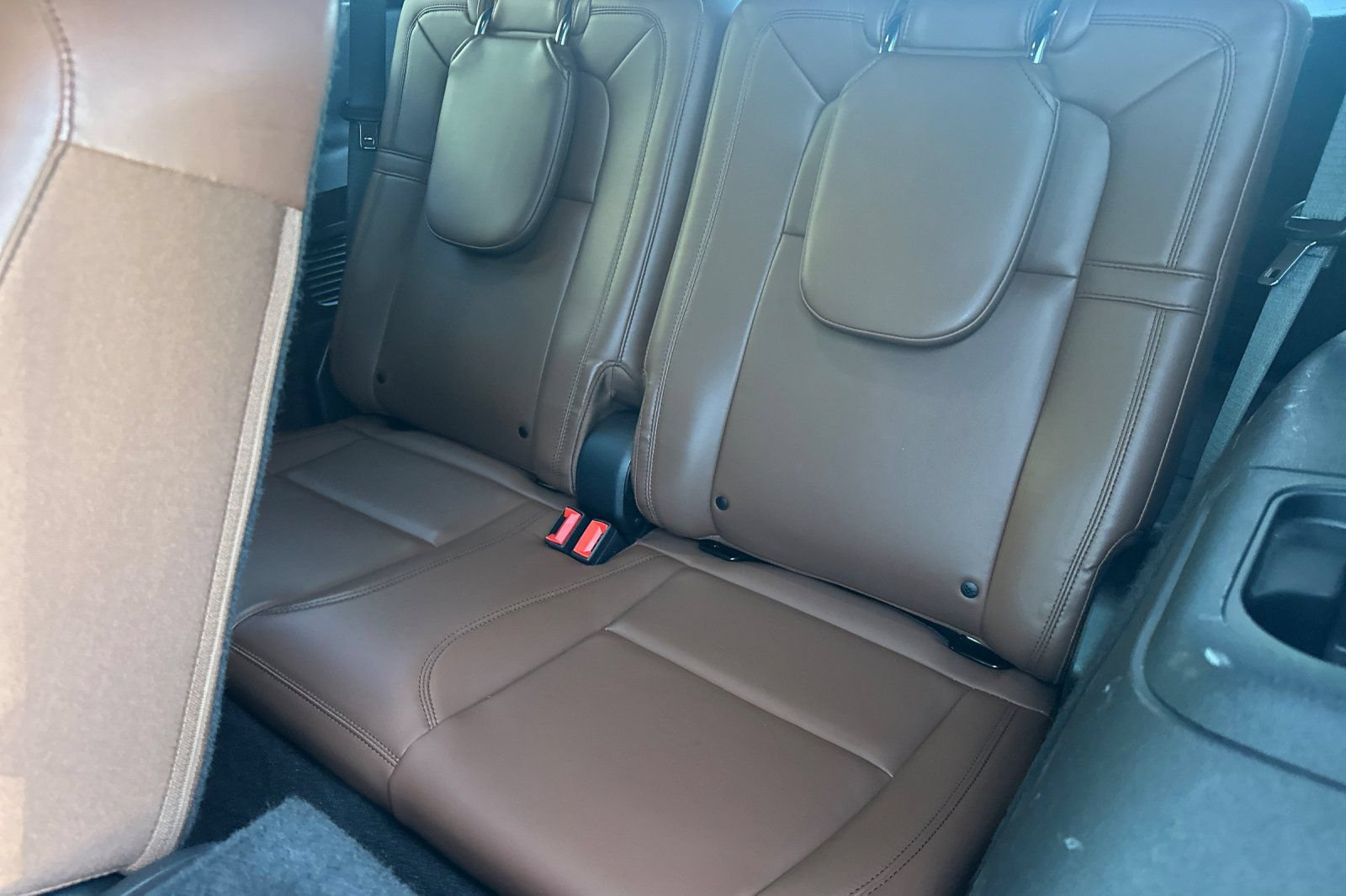 Used 2020 Lincoln Aviator Reserve AWD/4WD image 16