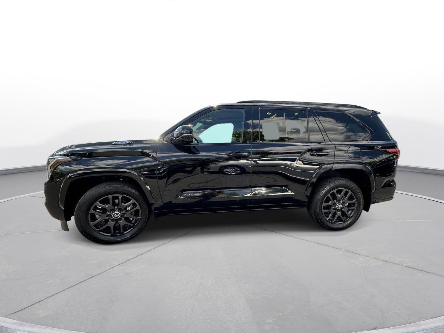 Certified 2024 Toyota Sequoia Platinum AWD/4WD image 9