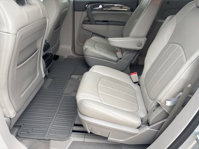 Used 2016 Buick Enclave Leather image 18