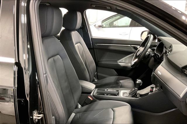Certified 2022 Audi Q3 2.0T Premium w/ Convenience Package image 7
