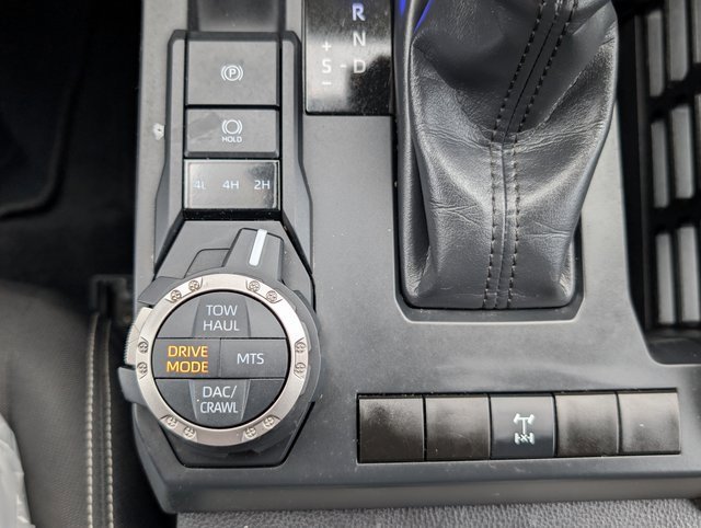 Used 2024 Toyota Tacoma TRD Off-Road image 25