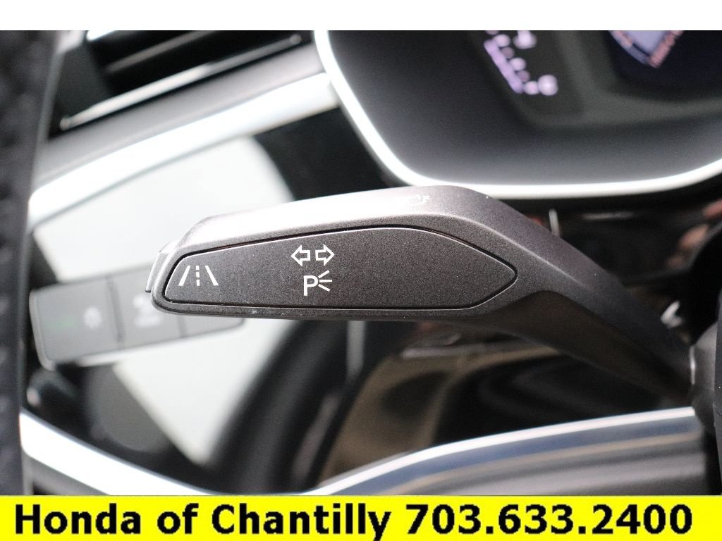 Used 2020 Audi Q3 2.0T Premium Plus w/ Premium Plus Package AWD/4WD image 10
