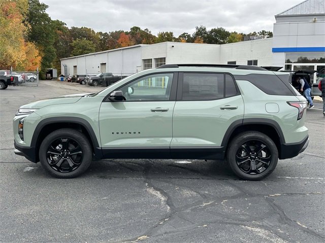 New 2026 Chevrolet Equinox LT w/ Midnight Edition image 6