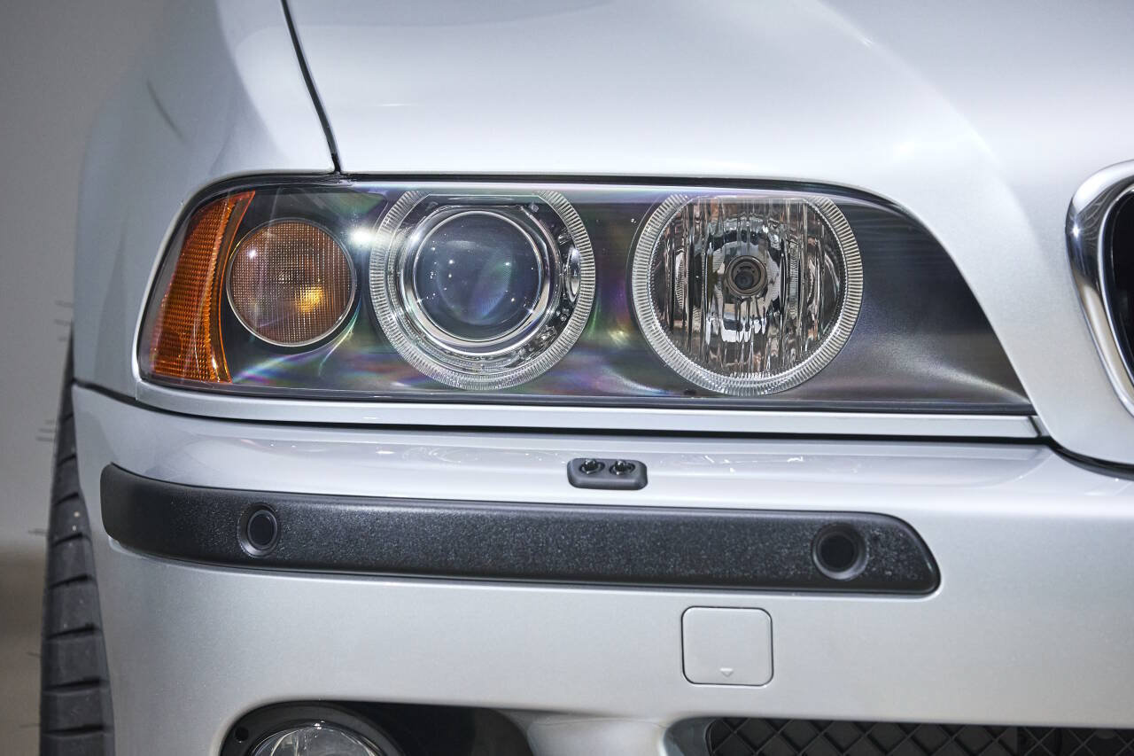 Used 2003 BMW M5 RWD image 12