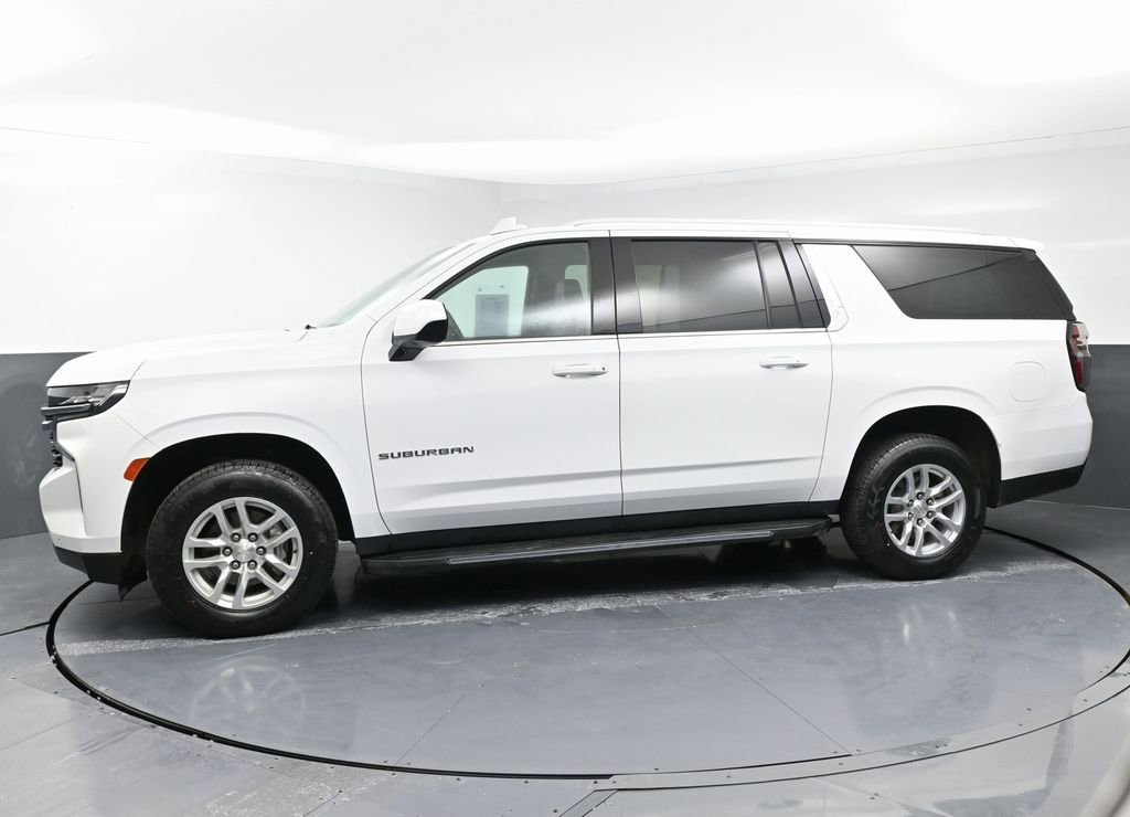 Used 2023 Chevrolet Suburban LT image 6