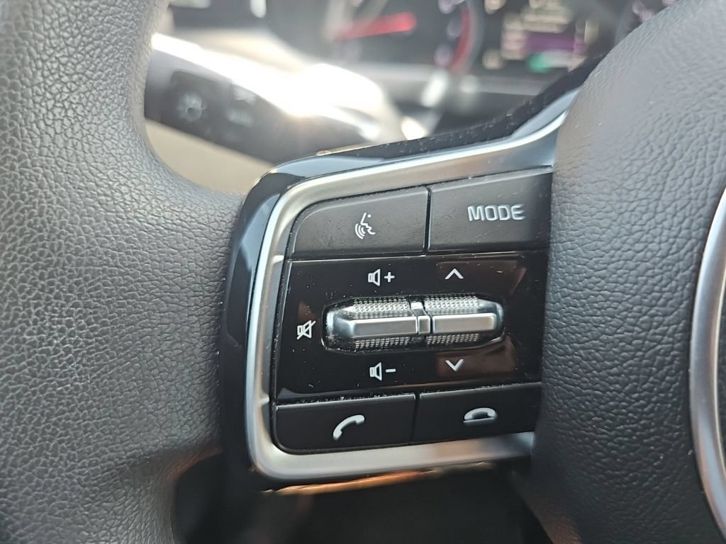 Used 2022 Kia Sorento LX FWD image 32