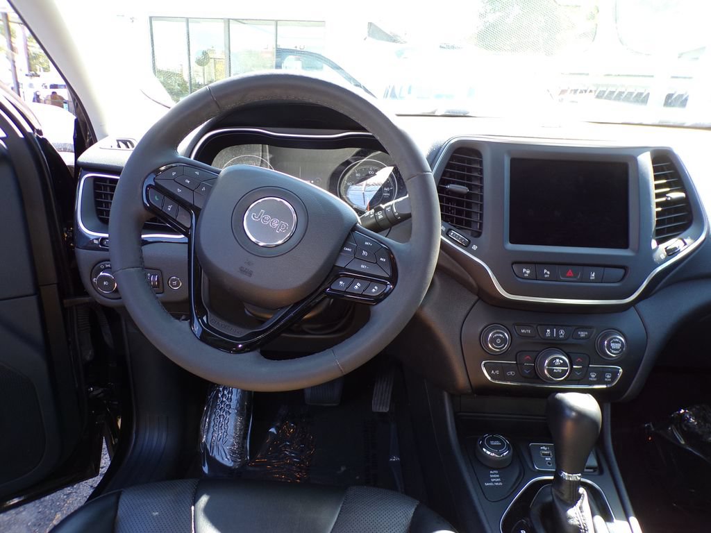 Certified 2023 Jeep Cherokee Altitude Lux AWD/4WD image 16