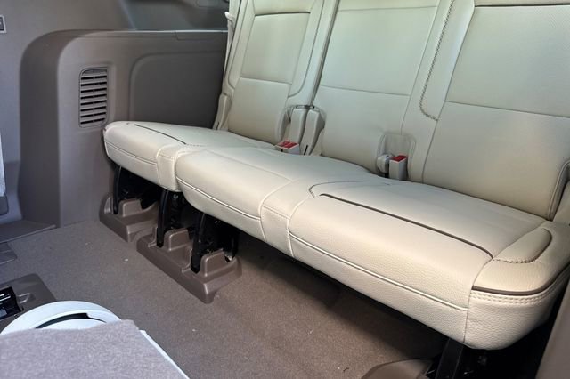 New 2026 GMC Yukon XL Denali image 16