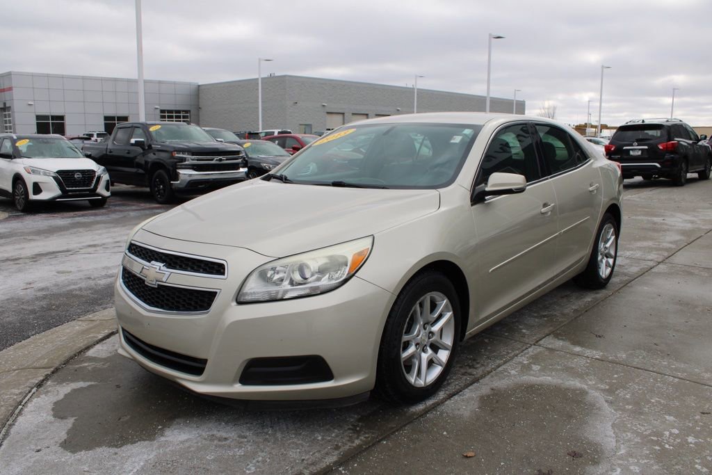 Used 2013 Chevrolet Malibu LT w/ Power Convenience Package image 3