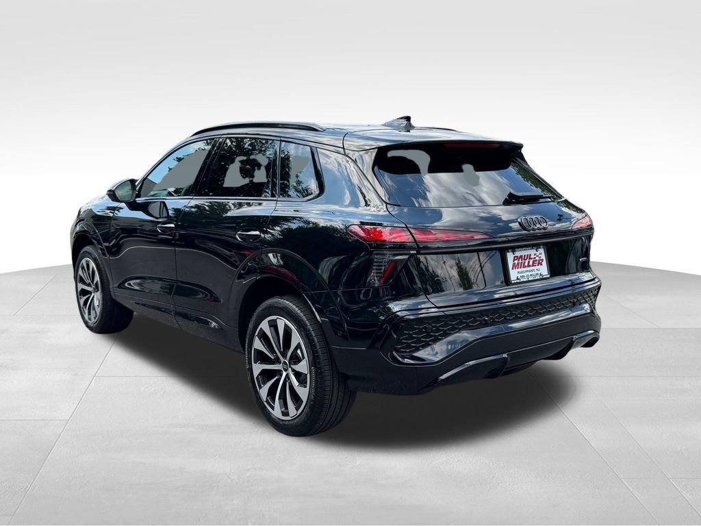 New 2026 Audi Q3 quattro 2.0T AWD/4WD image 5