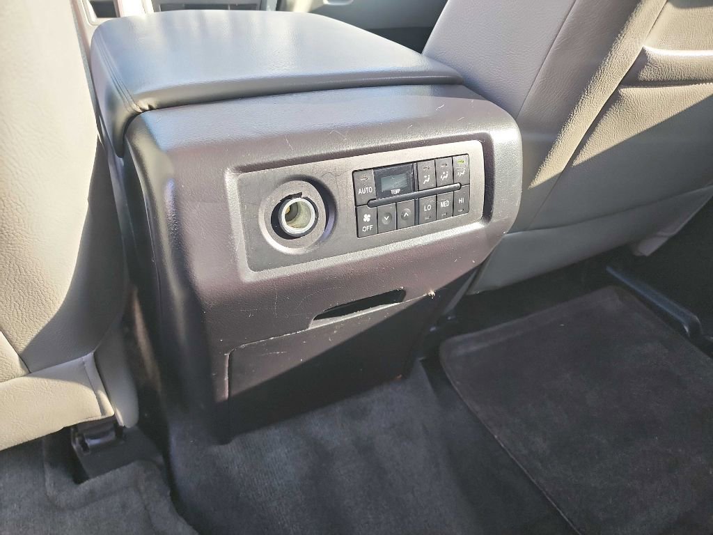 Used 2016 Toyota Sequoia Limited w/ Safety & Convenience Package image 36
