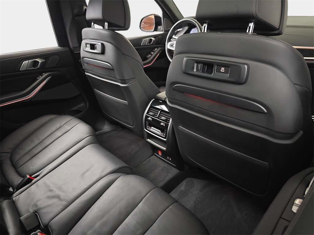 Used 2019 BMW X7 xDrive50i w/ M Sport Package image 14