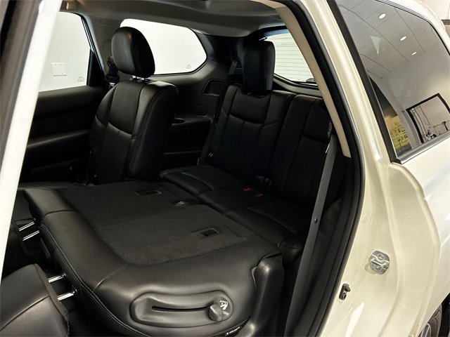 Used 2018 Nissan Pathfinder Platinum image 25