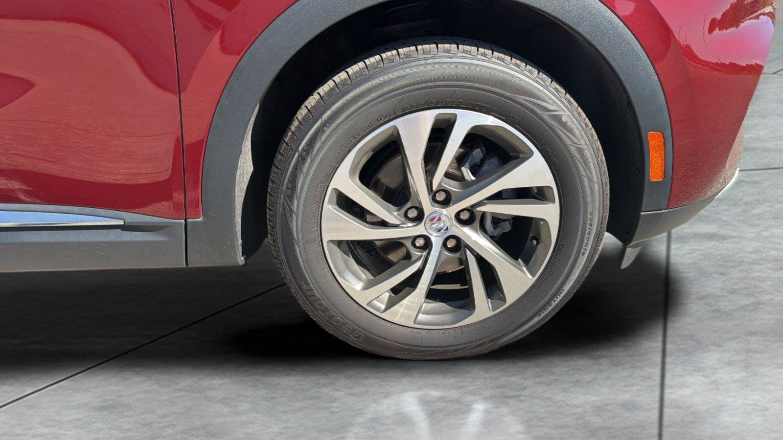 Used 2023 Buick Envision Essence AWD/4WD image 25