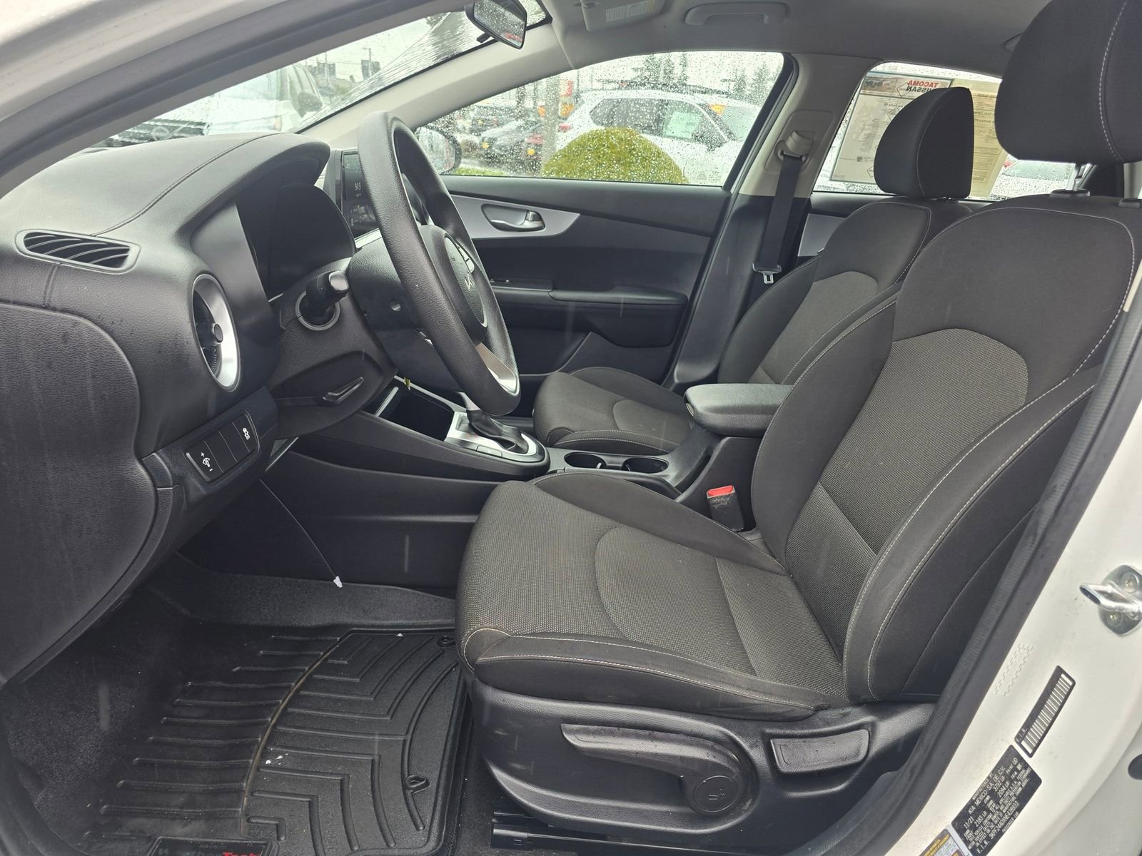 Used 2022 Kia Forte FE image 10