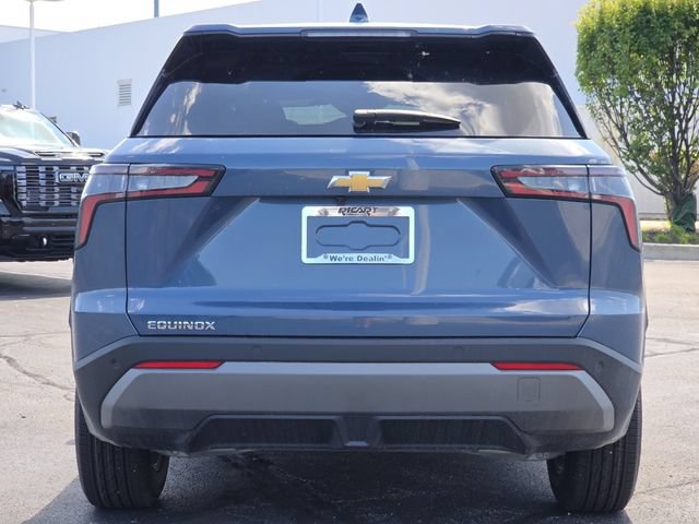 New 2027 Chevrolet Equinox LT w/ LPO, Floor Liner Package FWD image 14