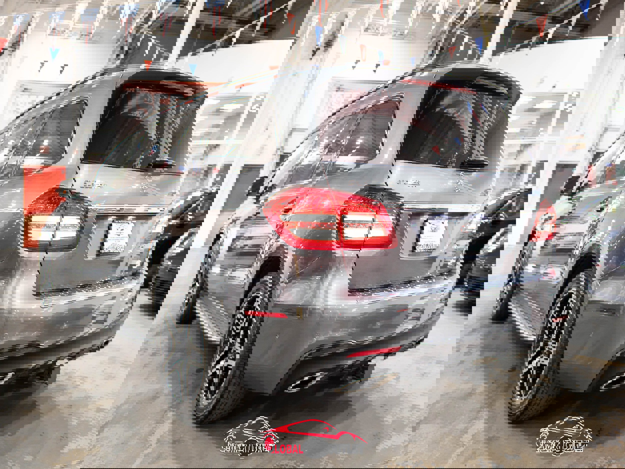 Used 2018 Mercedes-Benz GLS 550 4MATIC w/ Driver Assistance Package image 5