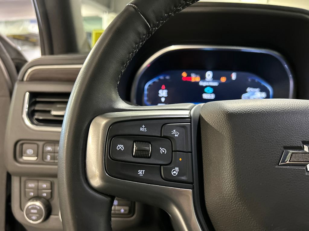 Used 2023 Chevrolet Tahoe Z71 w/ Z71 Off-Road Package AWD/4WD image 13