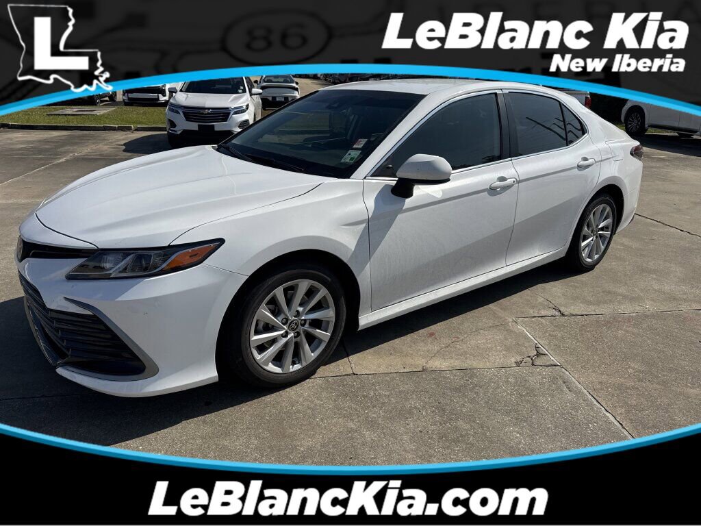 Used 2022 Toyota Camry LE
