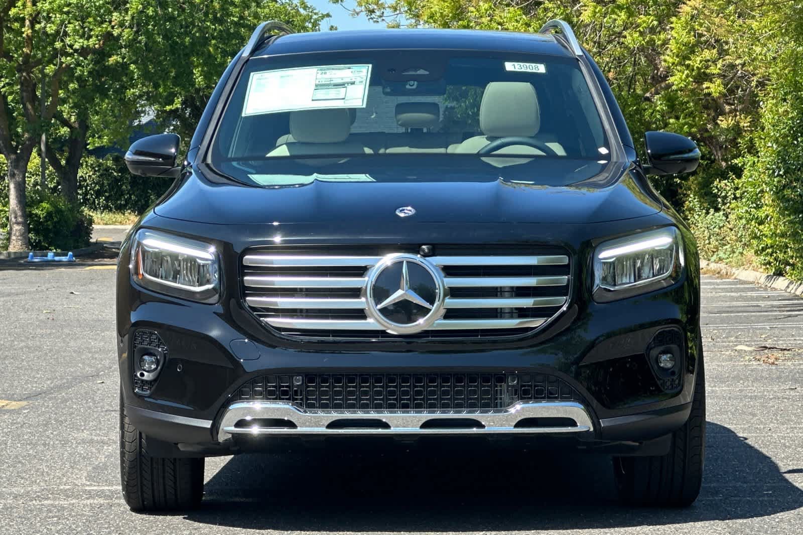 New 2026 Mercedes-Benz GLB 250 image 8