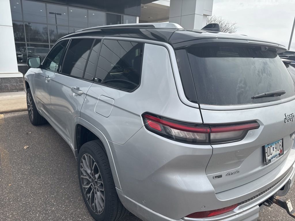 Used 2022 Jeep Grand Cherokee L Summit AWD/4WD image 6