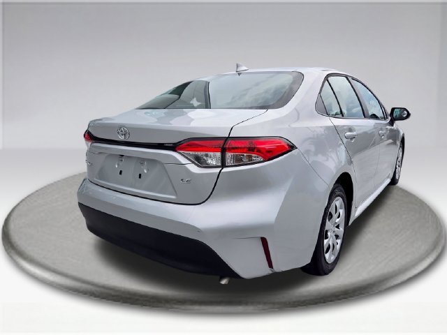 Used 2023 Toyota Corolla LE FWD image 11