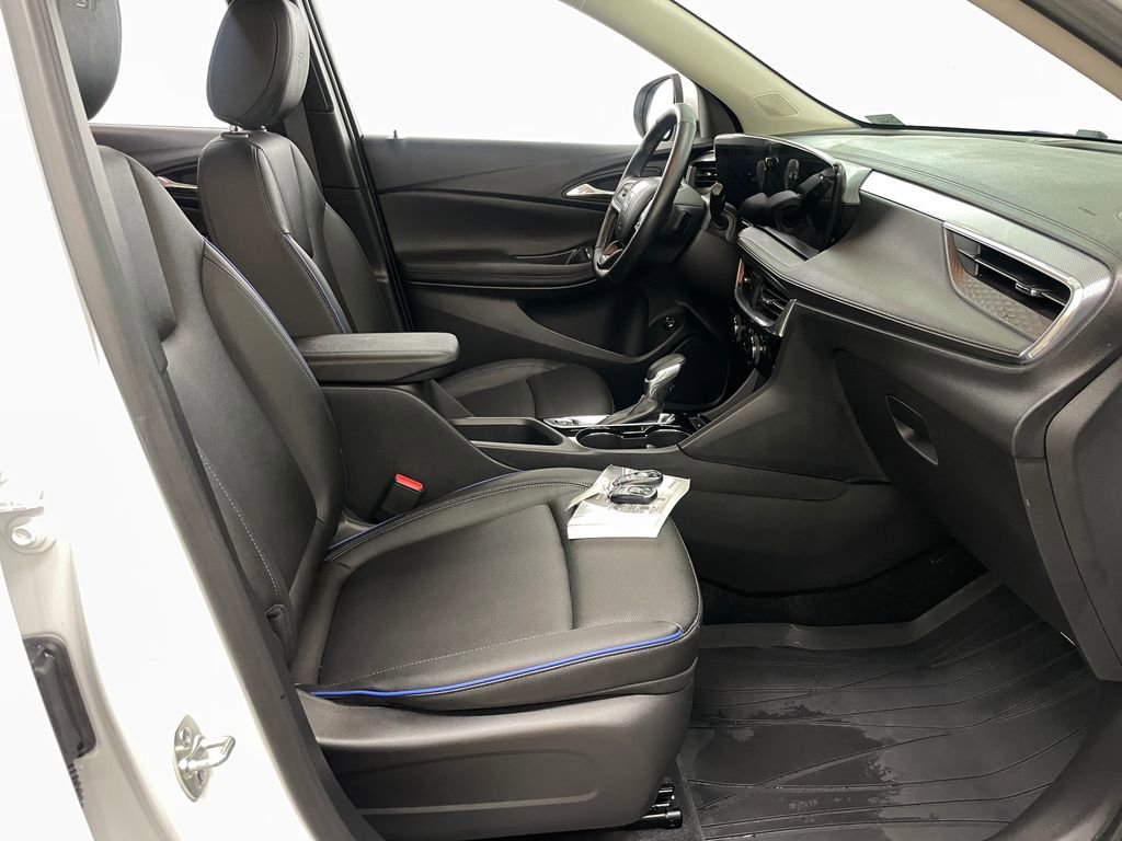 Certified 2026 Buick Encore GX Sport Touring w/ Advanced Technology Package FWD image 36