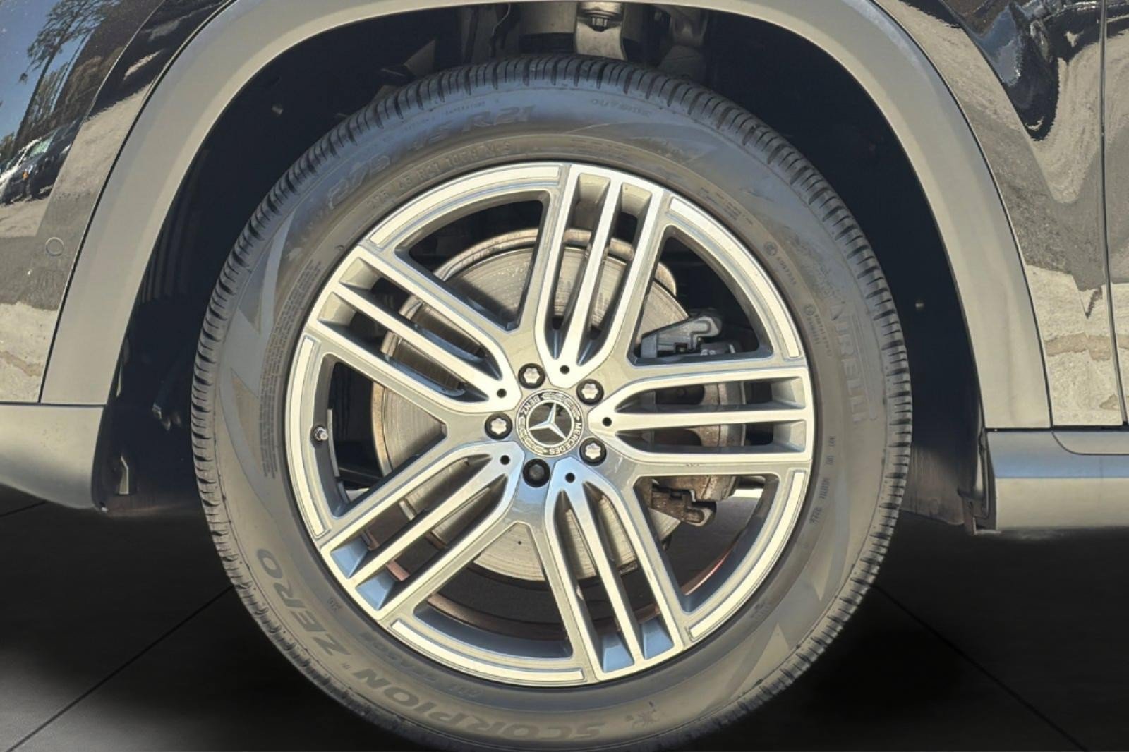 Used 2026 Mercedes-Benz GLS 450 4MATIC image 27