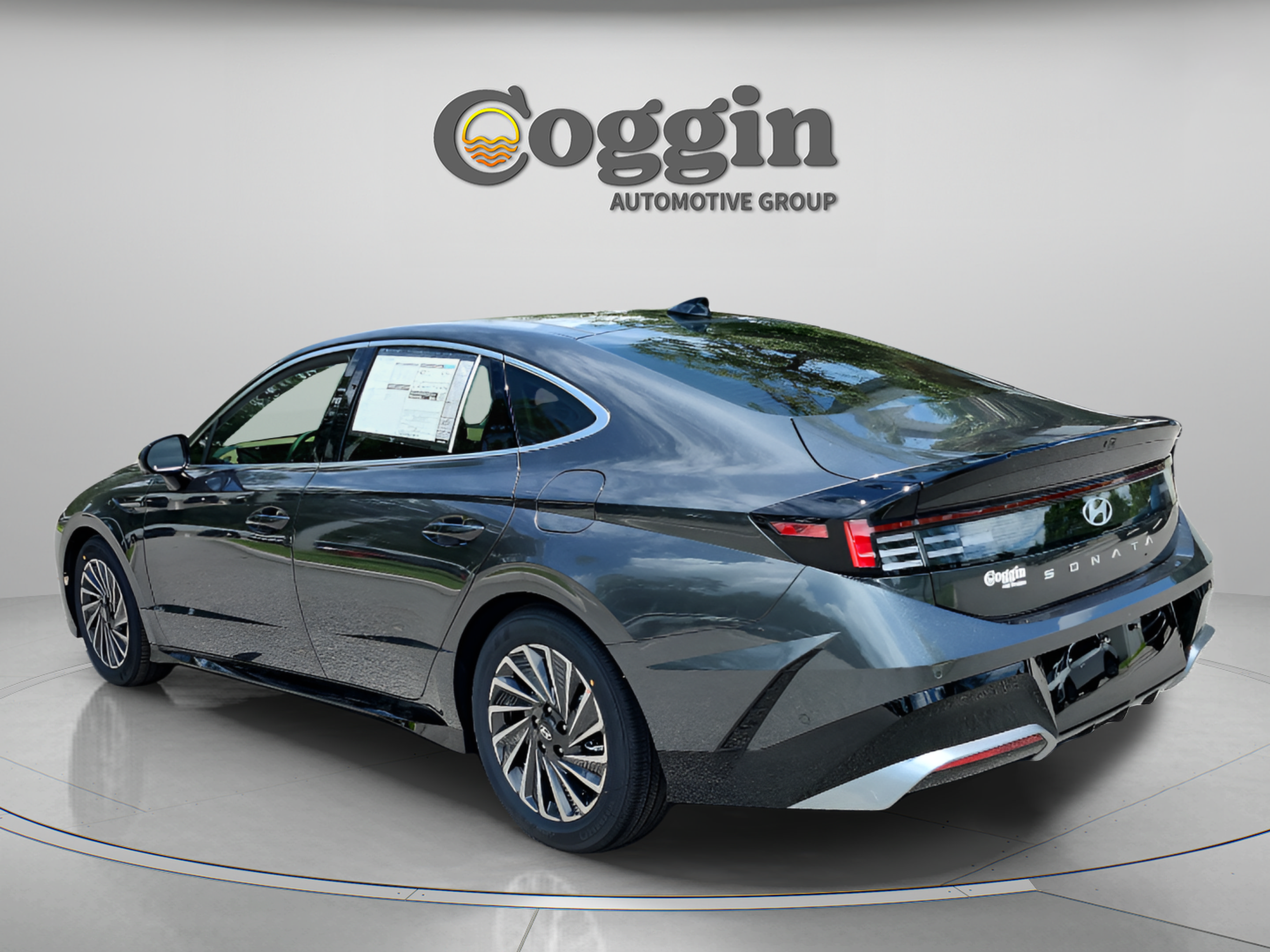 New 2026 Hyundai Sonata Limited FWD image 3